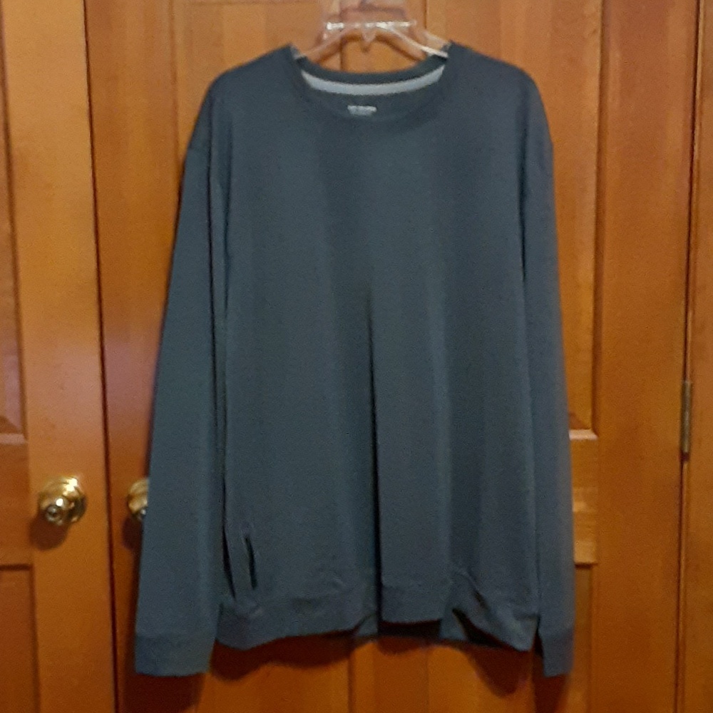 Van Heusen Performance Gray Pullover Shirt